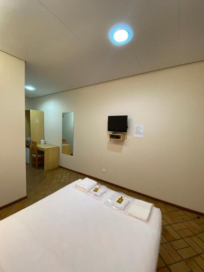 Hotel Tropeiro Da Lapa Lapa  Екстер'єр фото
